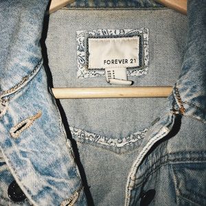 LIGHT BLUE JEAN JACKET